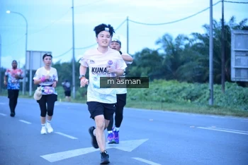 Runner Photo 1684478