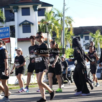 Runner Photo 1684490