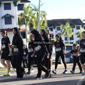 Runner Photo 1684493
