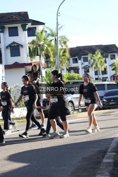 Runner Photo 1684499