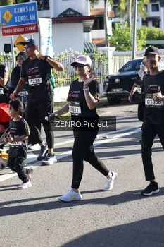 Runner Photo 1684518