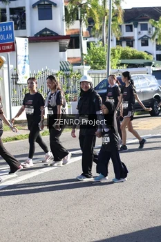Runner Photo 1684531