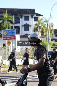 Runner Photo 1684543