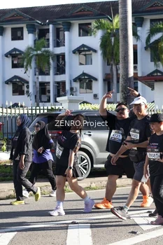 Runner Photo 1684557