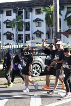 Runner Photo 1684560