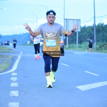 Runner Photo 1684563