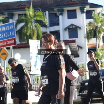 Runner Photo 1684624