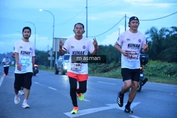 Runner Photo 1684631