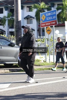 Runner Photo 1684639