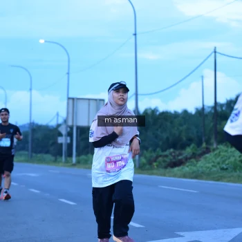 Runner Photo 1684650