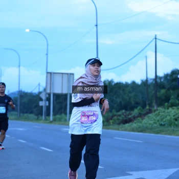 Runner Photo 1684652
