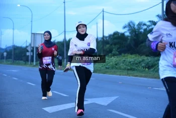 Runner Photo 1684656