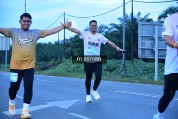 Runner Photo 1684671