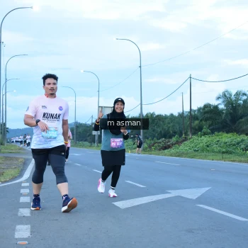 Runner Photo 1684705