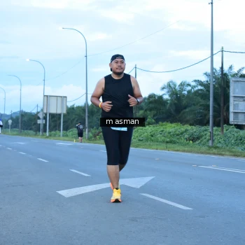 Runner Photo 1684718