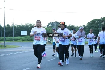 Runner Photo 1684765