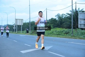 Runner Photo 1684863