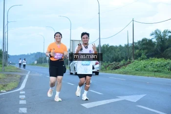 Runner Photo 1684879