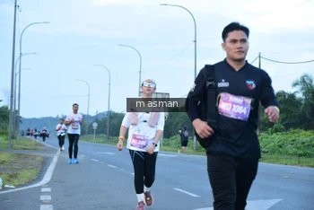 Runner Photo 1684972