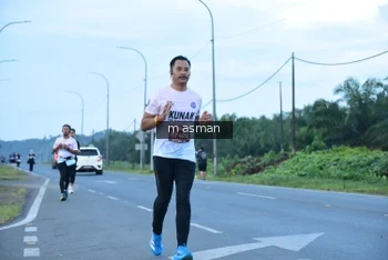 Runner Photo 1684982