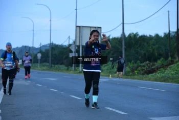 Runner Photo 1685057