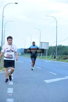 Runner Photo 1685110
