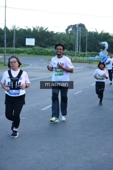 Runner Photo 1685156