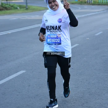 Runner Photo 1685176