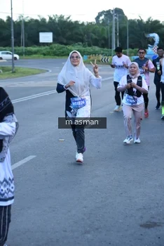 Runner Photo 1685195