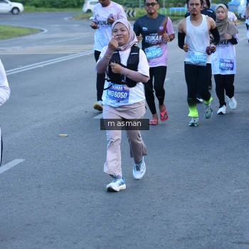 Runner Photo 1685199