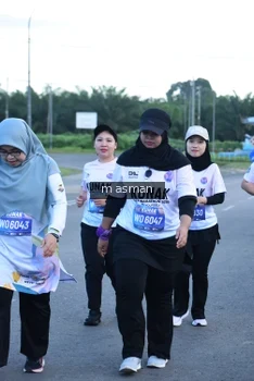 Runner Photo 1685310