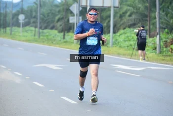 Runner Photo 1685396