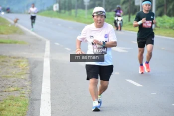 Runner Photo 1685408