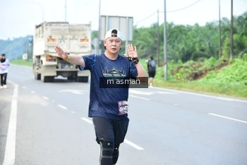 Runner Photo 1685463