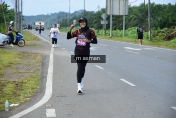 Runner Photo 1685497