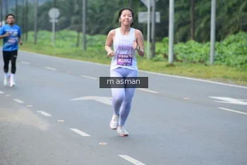 Runner Photo 1685528
