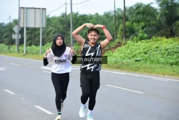 Runner Photo 1685589