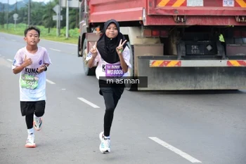 Runner Photo 1685595