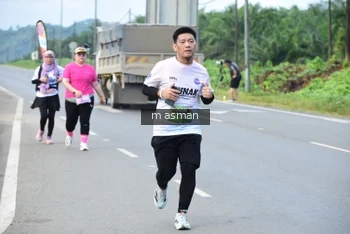 Runner Photo 1685606