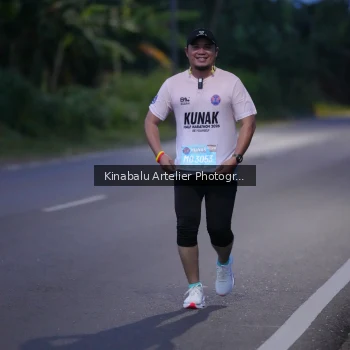 Runner Photo 1685715