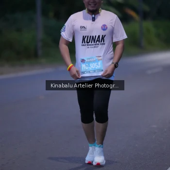 Runner Photo 1685729