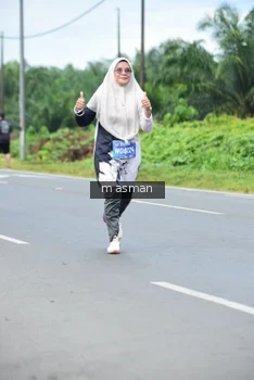Runner Photo 1685860