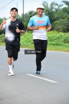 Runner Photo 1685865