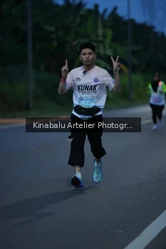 Runner Photo 1685873