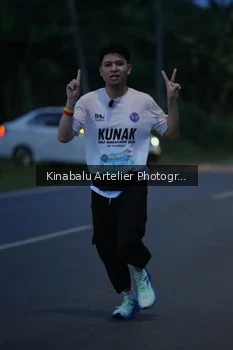 Runner Photo 1685875