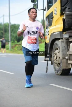 Runner Photo 1685928