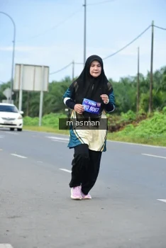 Runner Photo 1686080