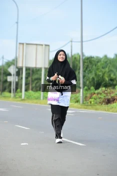 Runner Photo 1686250