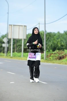 Runner Photo 1686252