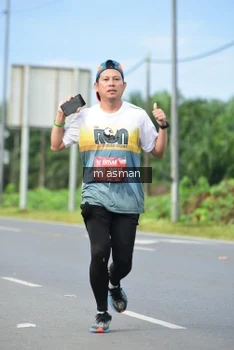 Runner Photo 1686257